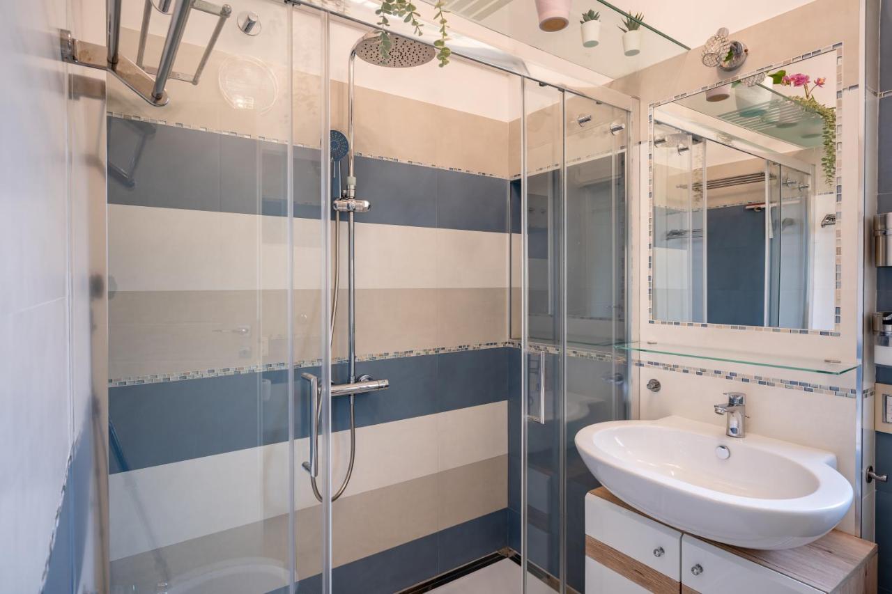 Kalbia Apartment Or Rooms Renovated, Functional, Intimate And More Cagliari Exteriör bild