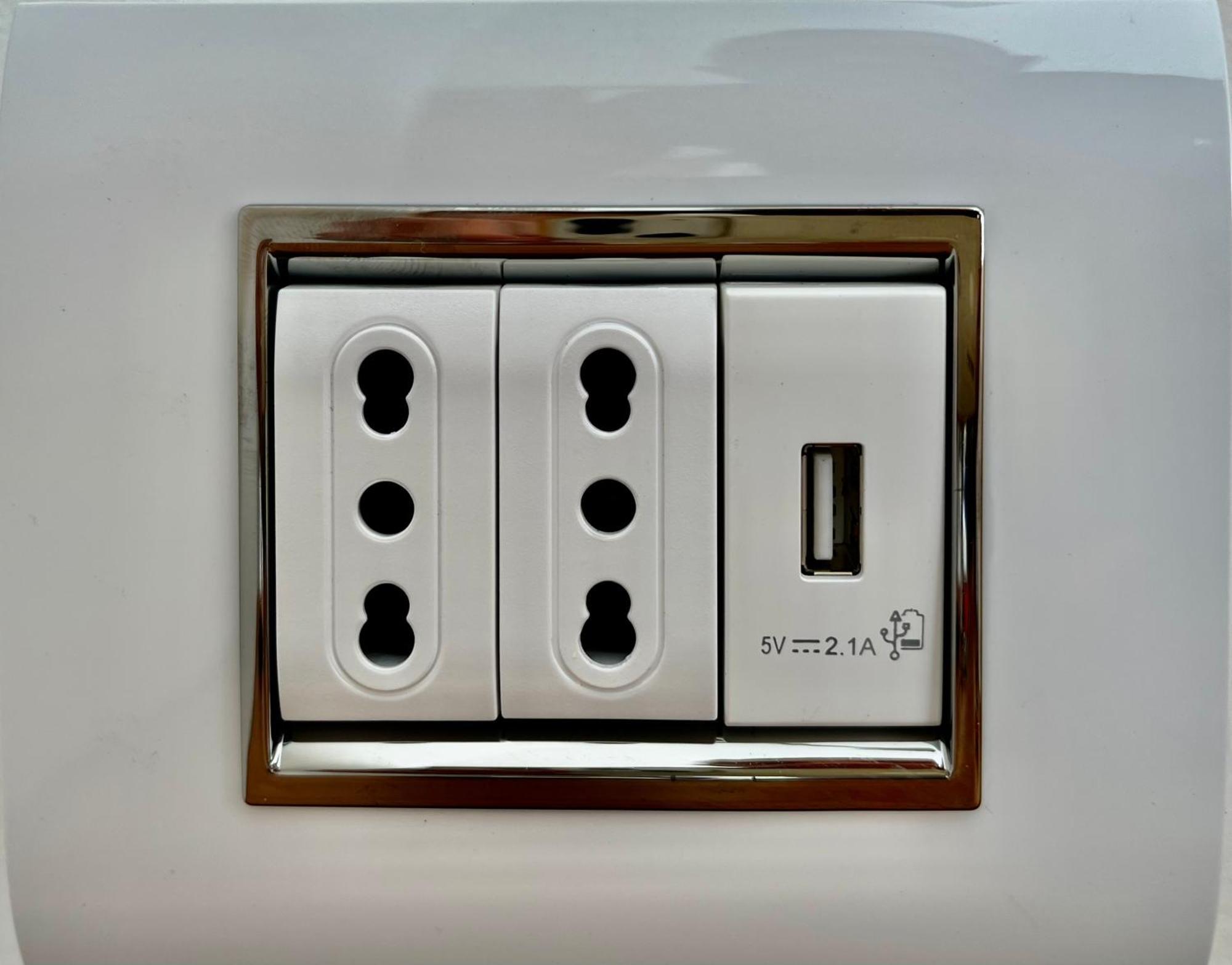 Kalbia Apartment Or Rooms Renovated, Functional, Intimate And More Cagliari Exteriör bild