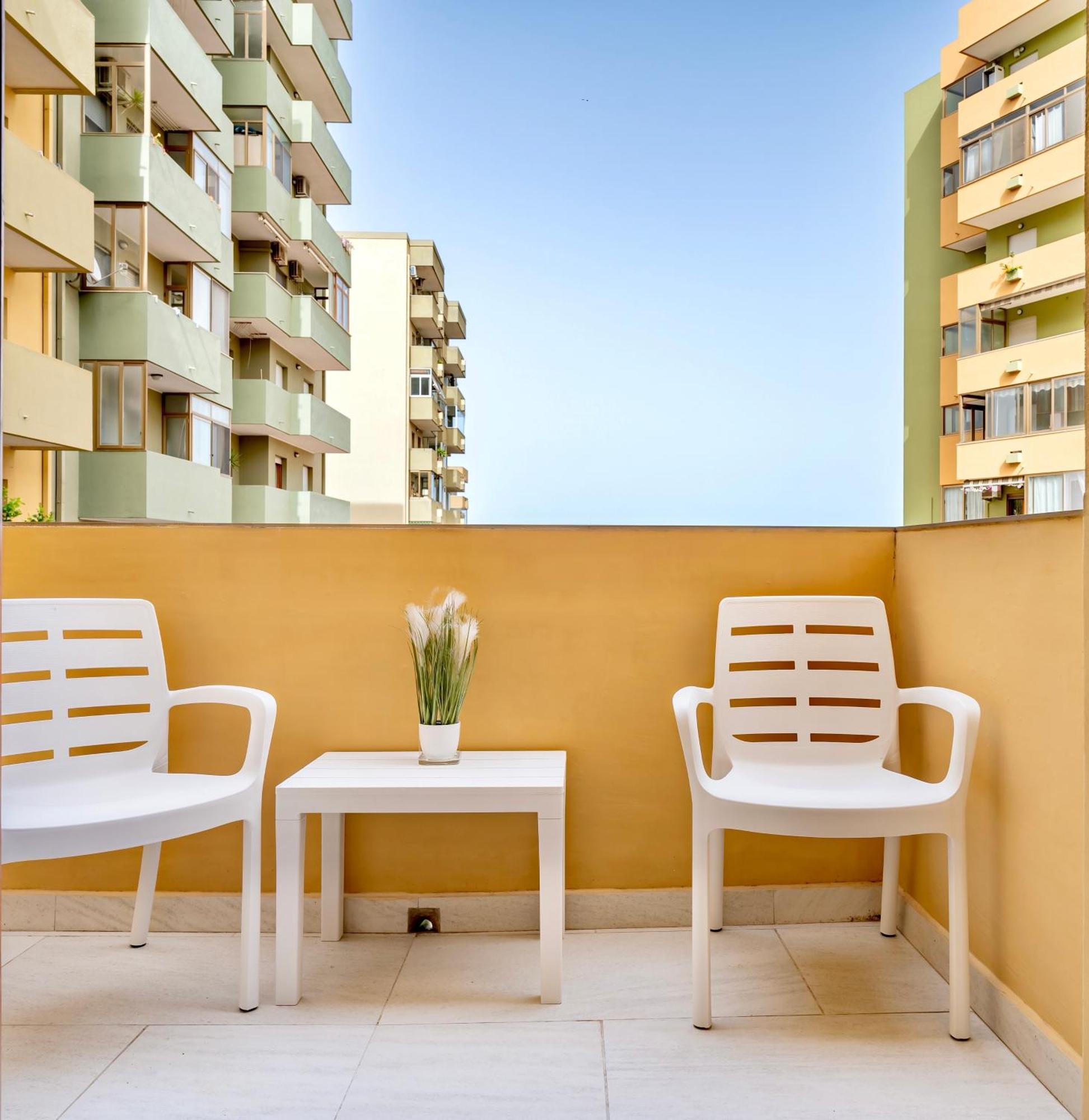 Kalbia Apartment Or Rooms Renovated, Functional, Intimate And More Cagliari Exteriör bild